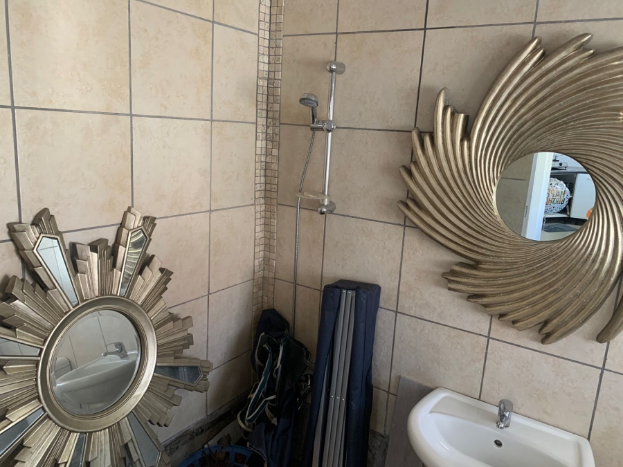 3 Bedroom Property for Sale in Lansdowne Western Cape